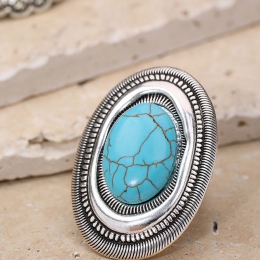 Oversized Boho Oval Ring - Picture 4 of 6